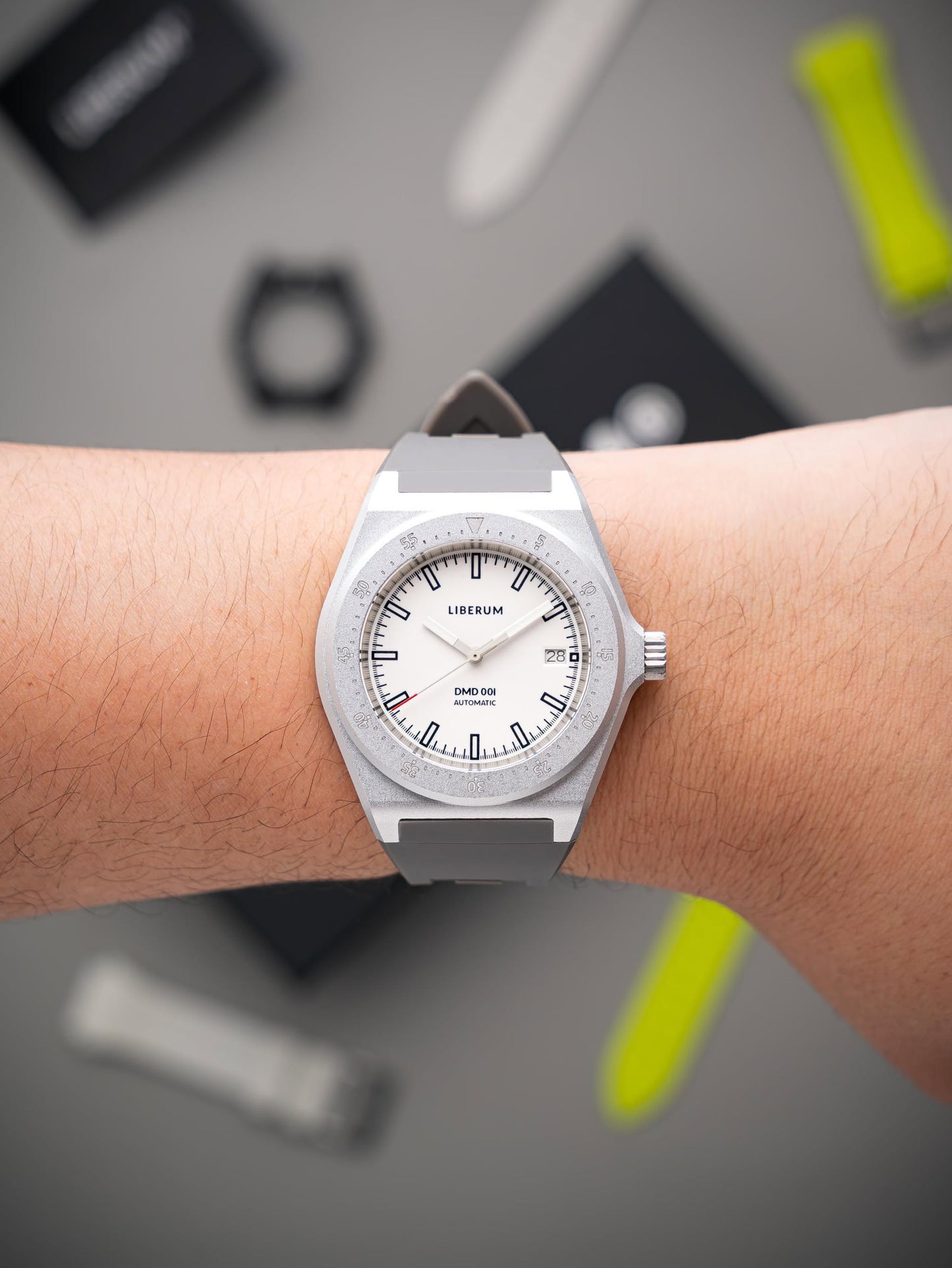 LIBERUM - FULL LUME DIAL