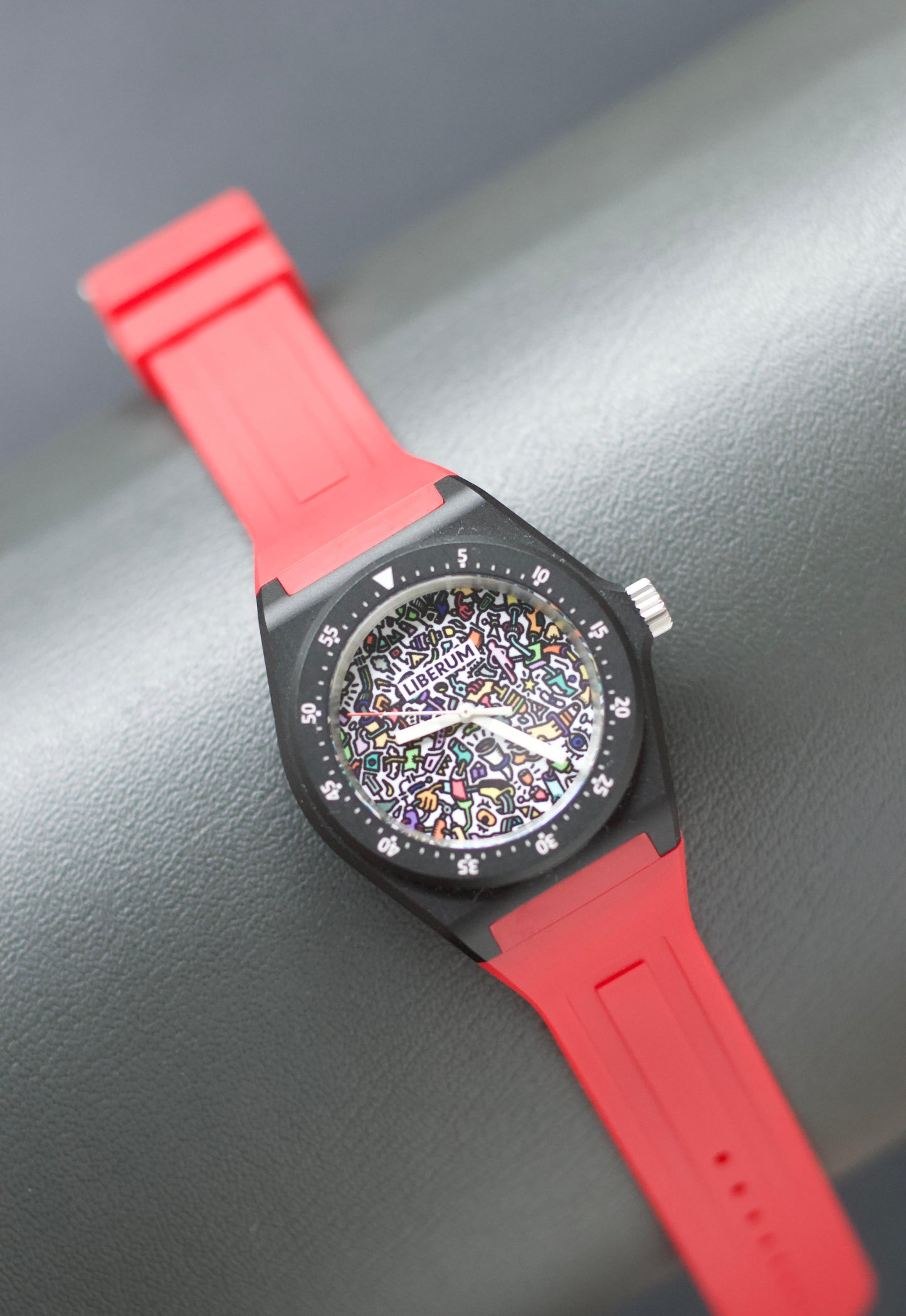 LIBERUM X PMH DOODLE